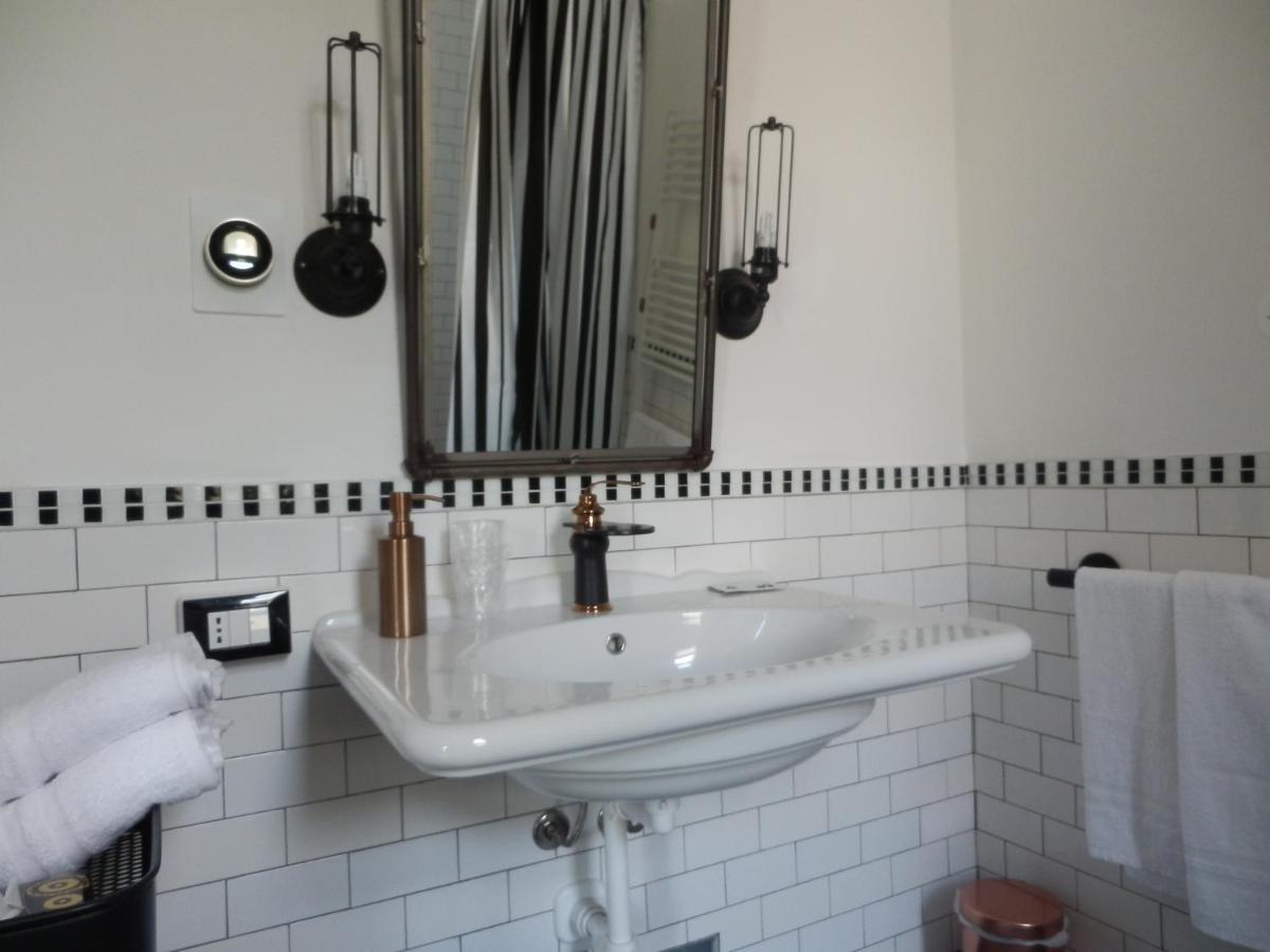 Bed and Breakfast Bb Sharingloft Sirmione Zewnętrze zdjęcie