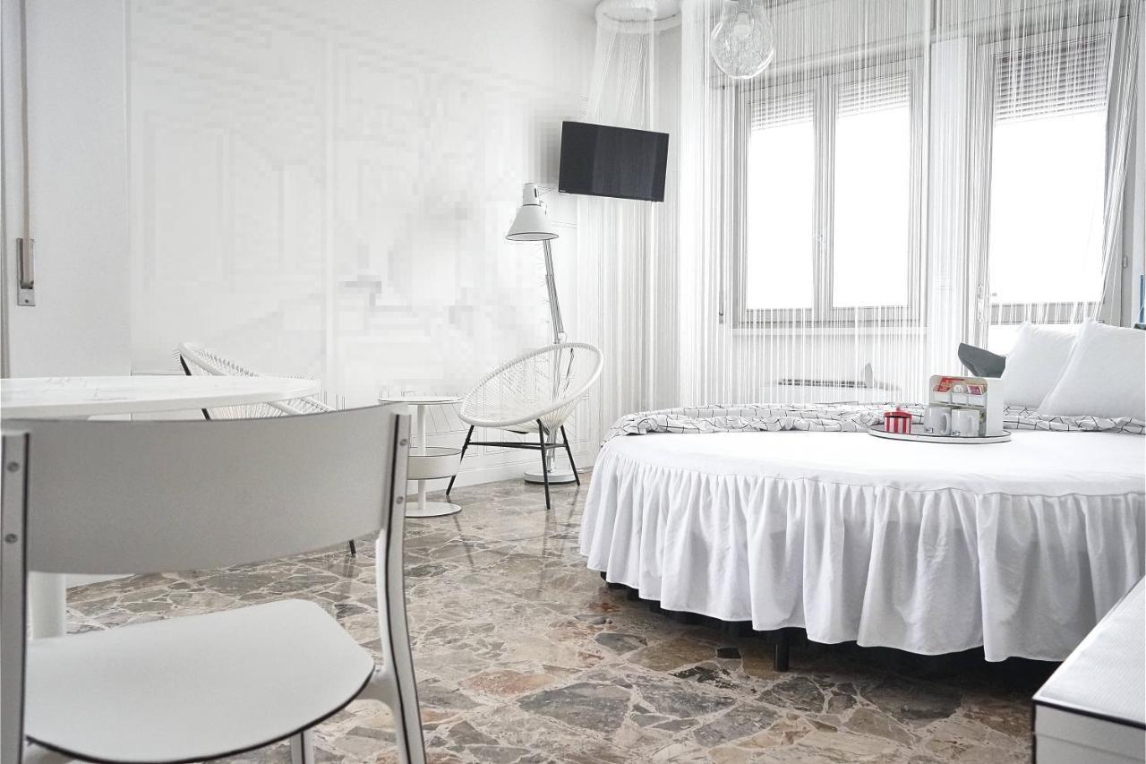Bed and Breakfast Bb Sharingloft Sirmione Zewnętrze zdjęcie